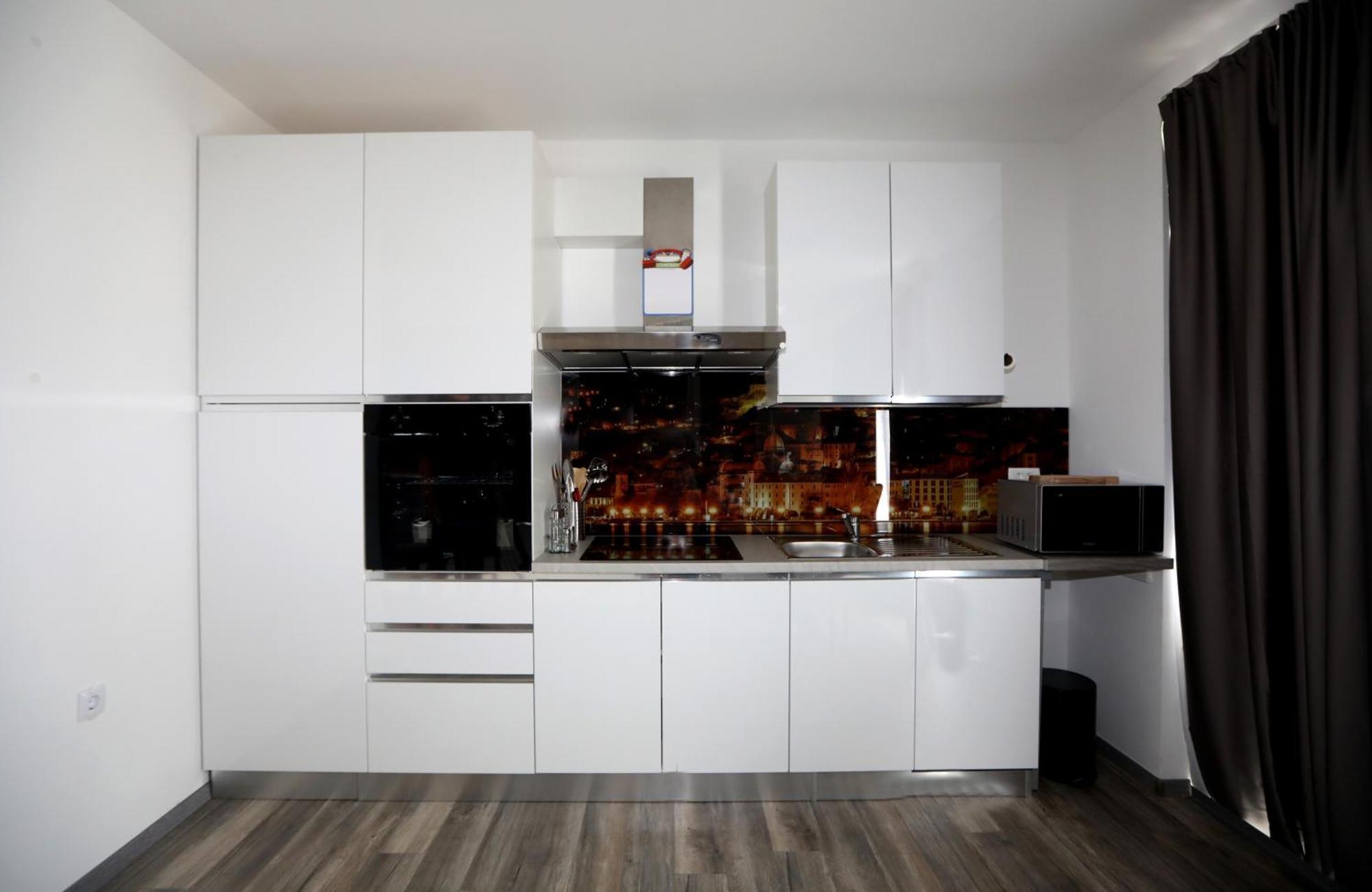 D R Apartments Šibenik Eksteriør bilde